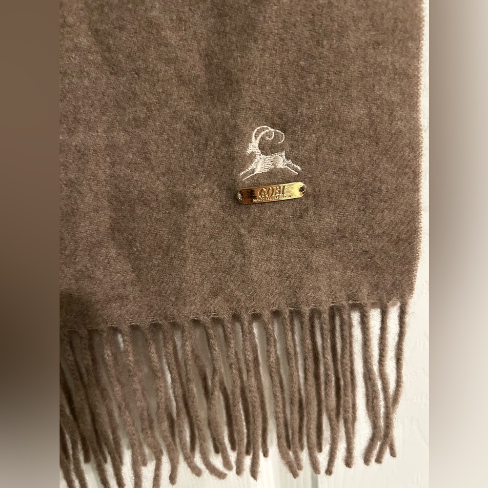 Gobi Mongolian Organic Cashmere Fringed Scarf - Picture 6 of 8